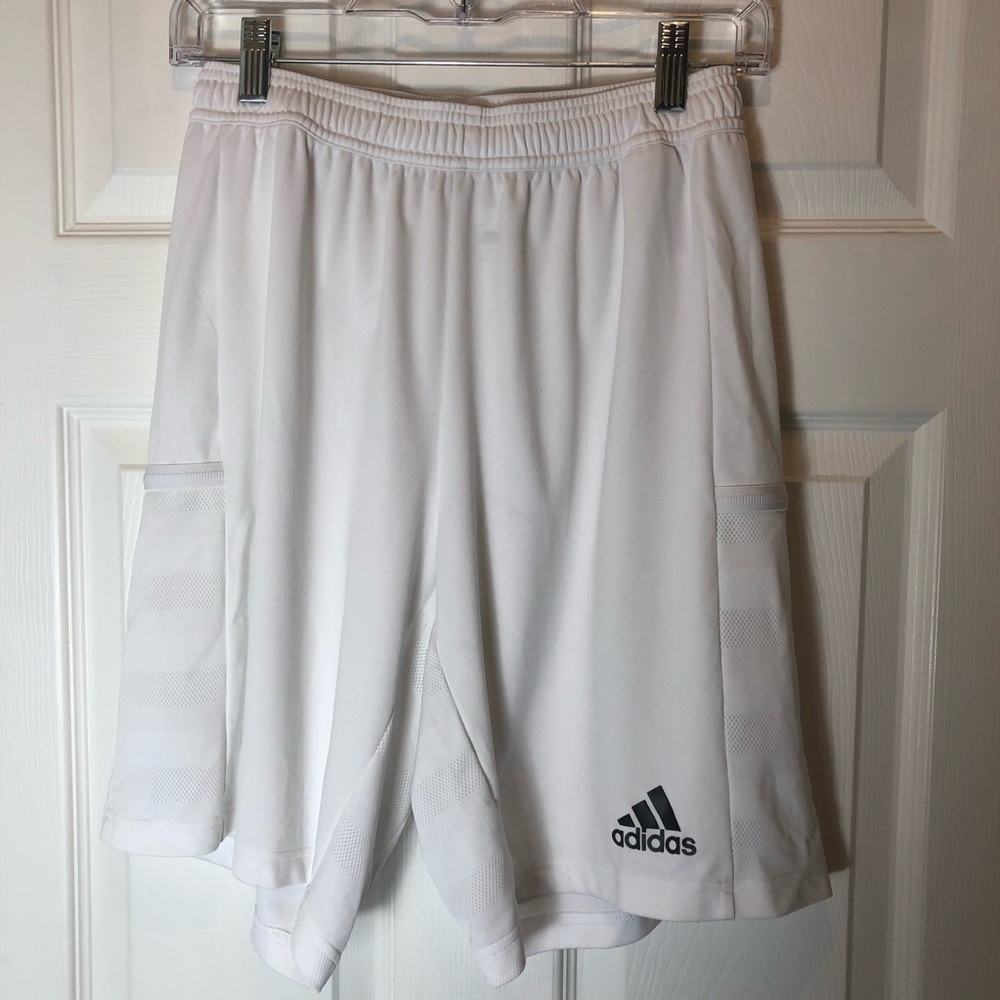 Adidas Shorts Climacool Youth Size M. NEW WITHOUT TAGS